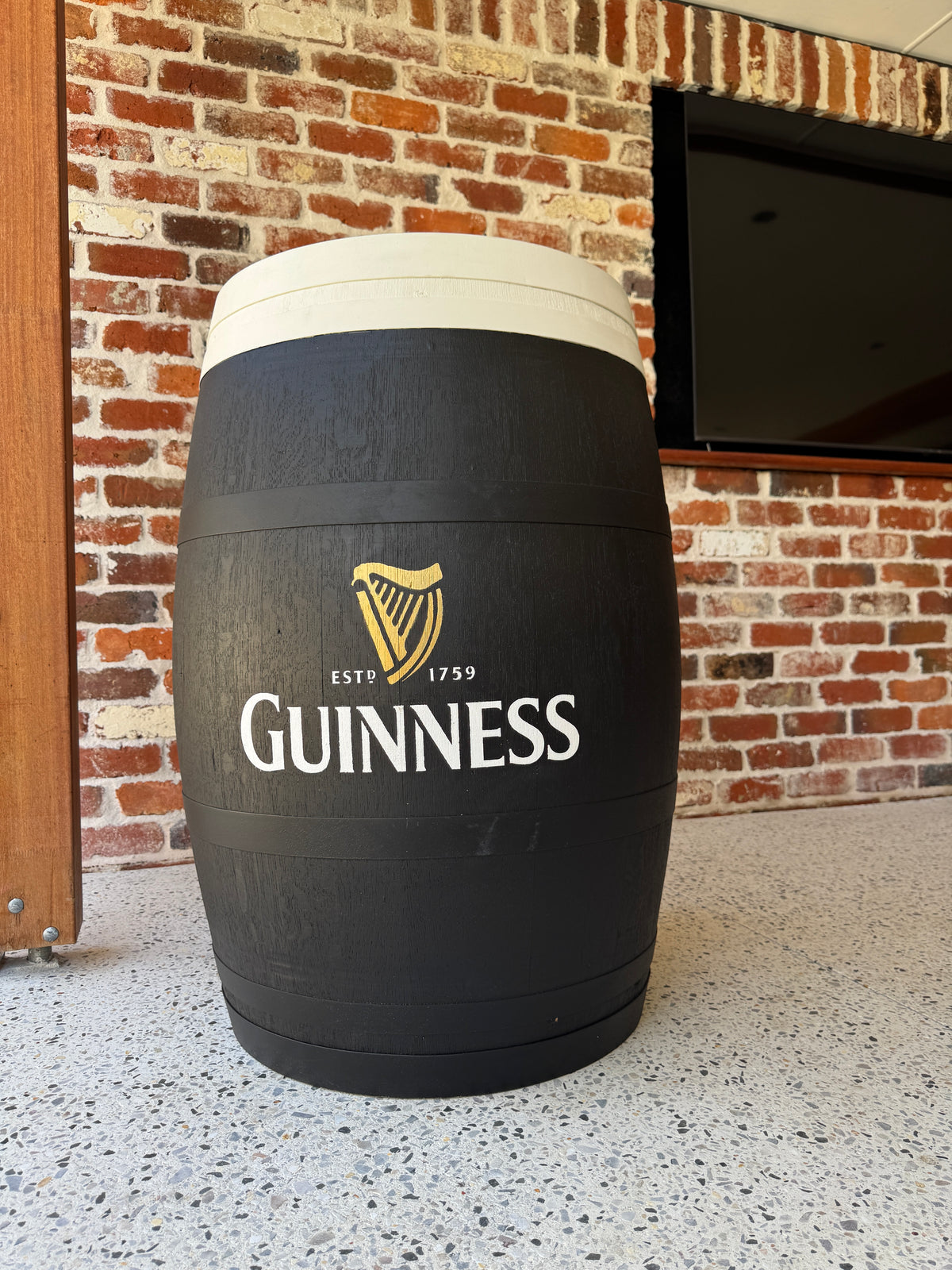 Guinness top painted barrel